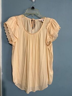LC Lauren Conrad Cream Eyelet Flutter Sleeve Blouse